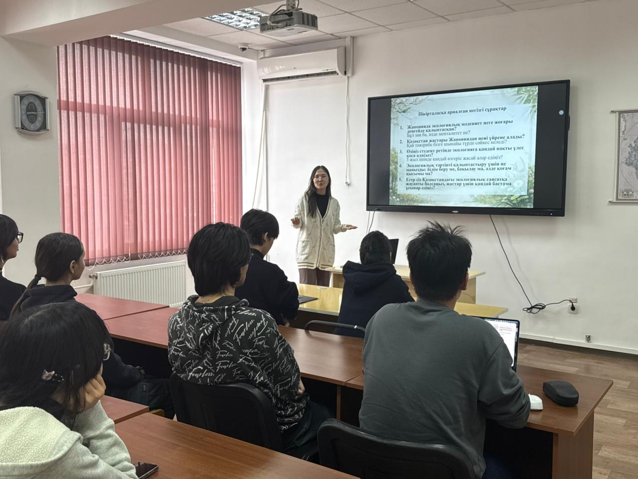 Шығыстану факультетінде «Экологиялық мәдениет және тұрақты даму» тақырыбында дөңгелек үстел өтті